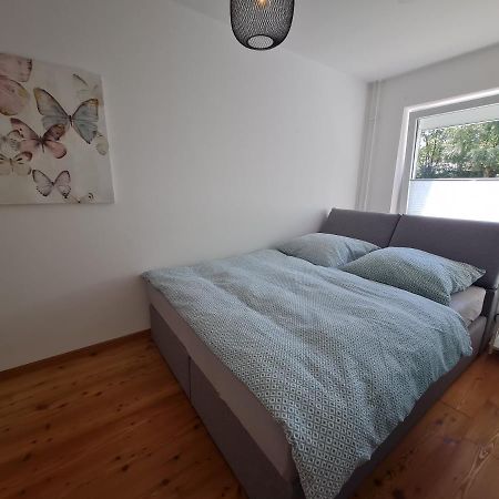 Wohnung Fleethörn - zentral, ruhig, mit Parkplatz und Balkon Kiel Exterior foto