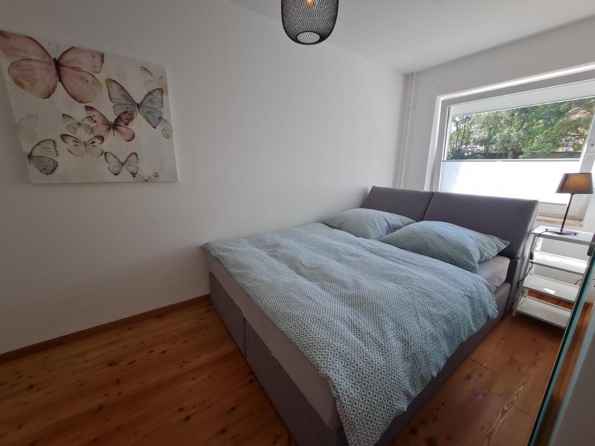 Wohnung Fleethörn - zentral, ruhig, mit Parkplatz und Balkon Kiel Exterior foto