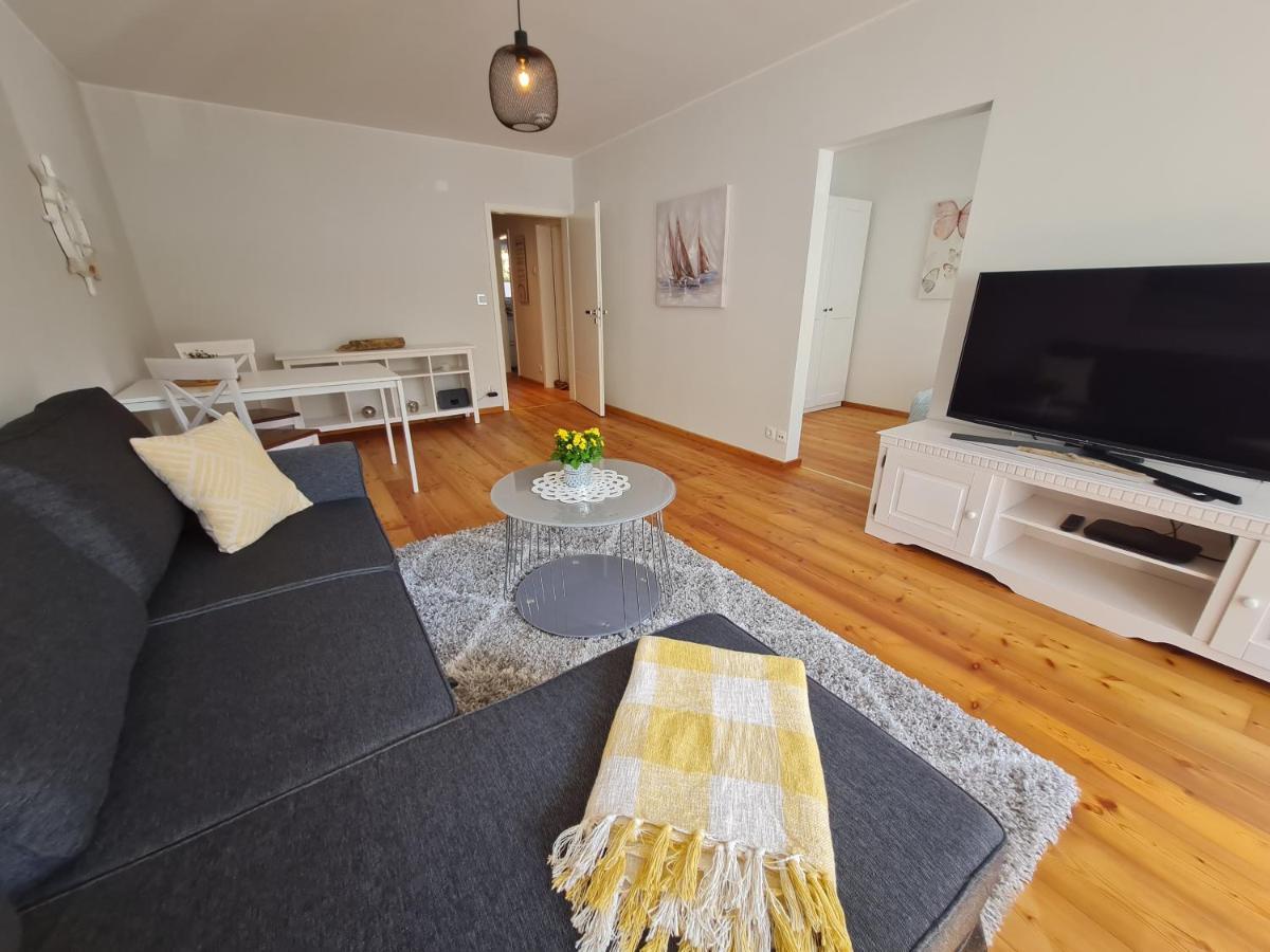 Wohnung Fleethörn - zentral, ruhig, mit Parkplatz und Balkon Kiel Exterior foto